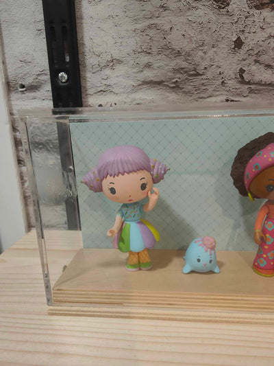 vitrine tinyly 3 personnages