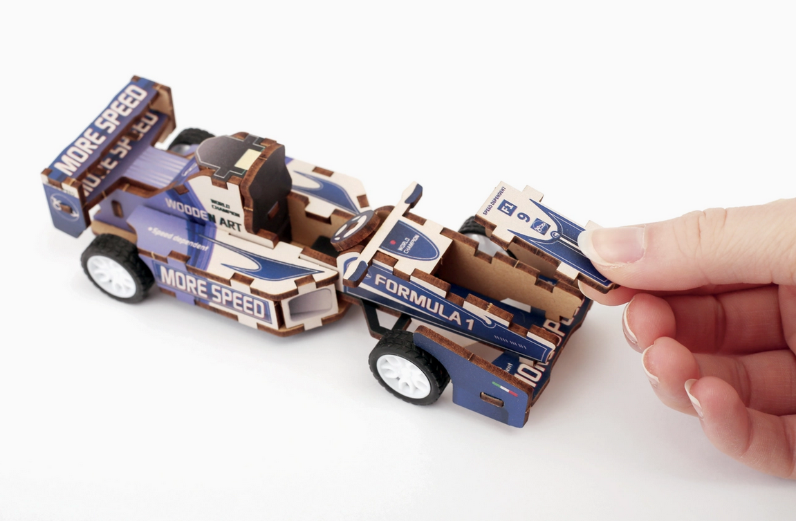 MAQUETTE BOIS 3 D VEHICULE FORMULE 1
