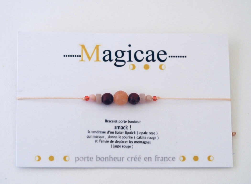 Bracelet porte bonheur "SMACK !I" - Magicae